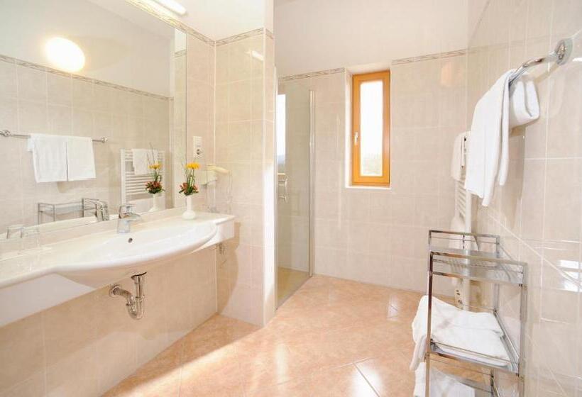 Quarto superior, Garni Am Seggauberg