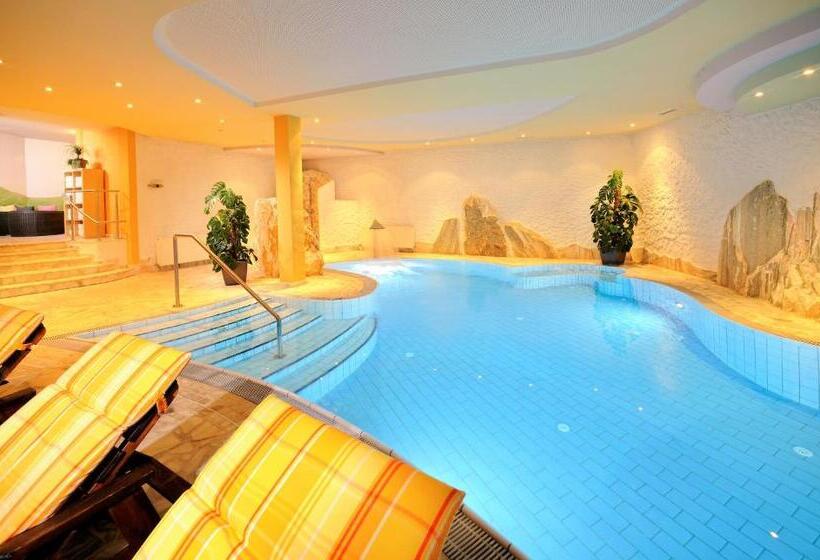 Quarto standard, Garni Am Seggauberg