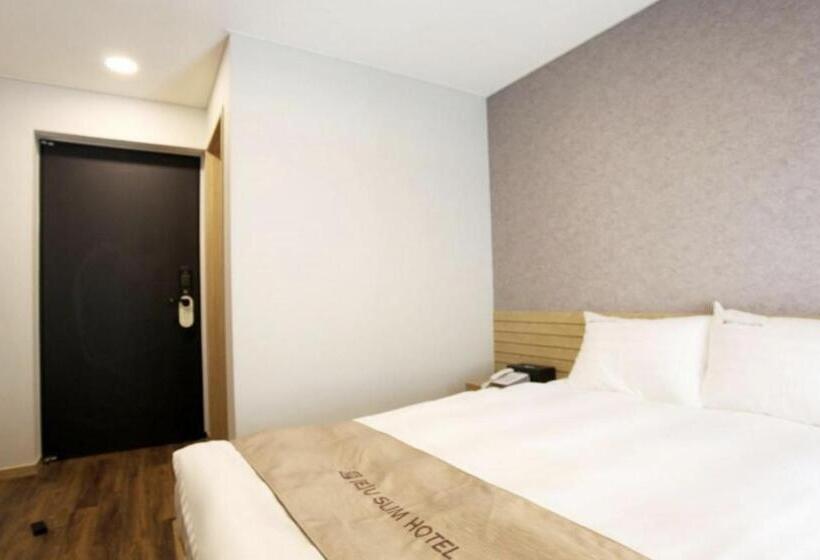 Номер Стандарт, Jeju Slim