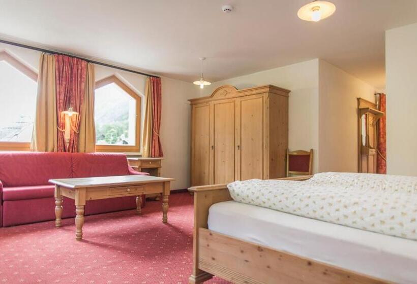 带阳台套房, Neuwirt