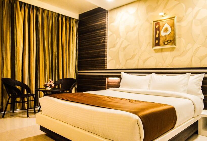 غرفة ديلوكس, Rudra Shelter International