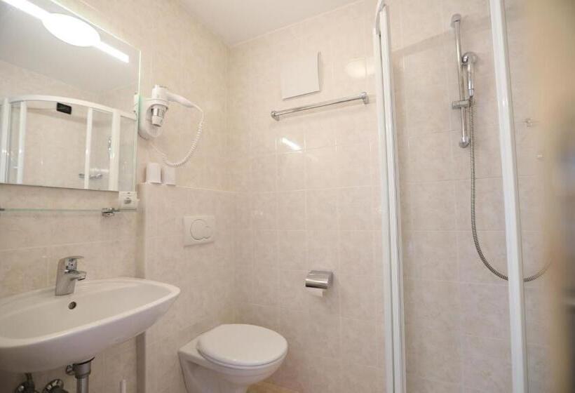 Номер Economy, Stampfer B&b