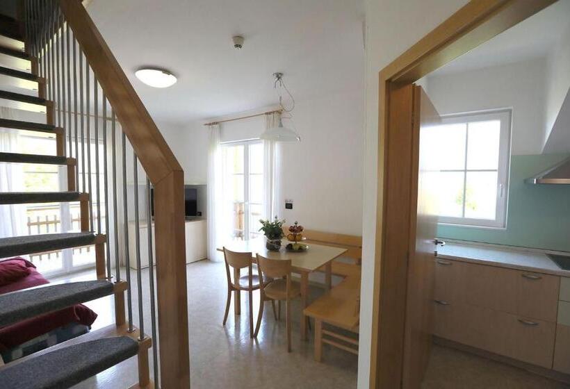 דירת דופלקס בת חדר שינה 1, Stampfer B&b