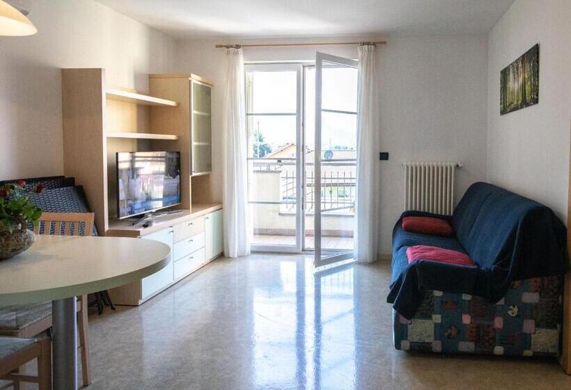 דירת חדר, Stampfer B&b