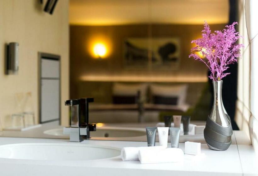 غرفة بيزنس, Vila Class