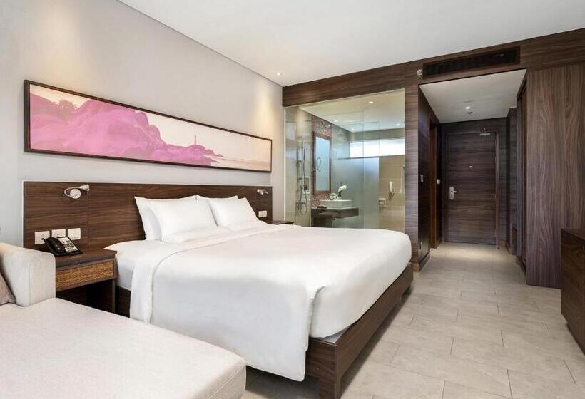اتاق سوپریور با چشم‌انداز دریا, Novotel Phu Quoc Resort
