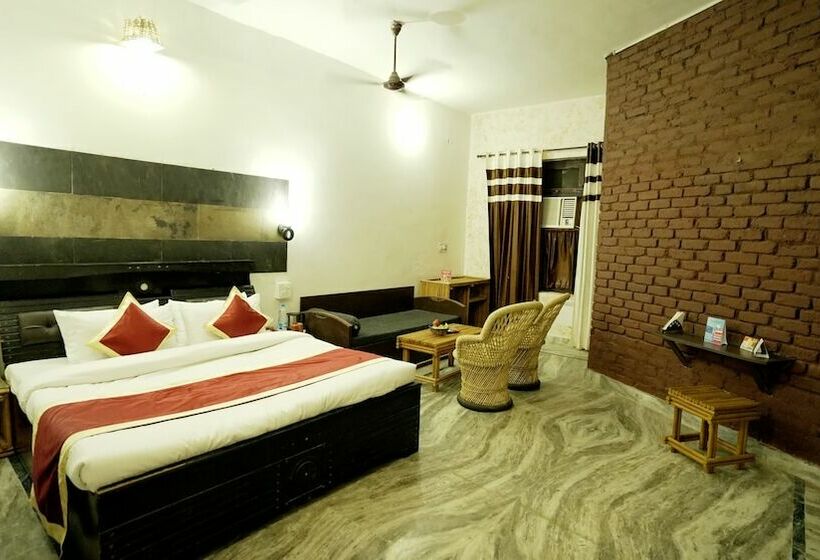 デラックスルーム, Corbett Soho Resort
