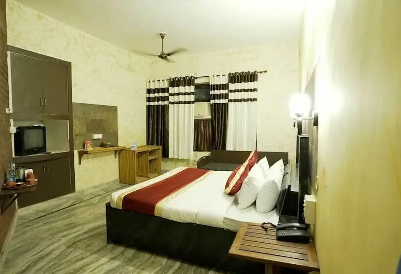 デラックスルーム, Corbett Soho Resort