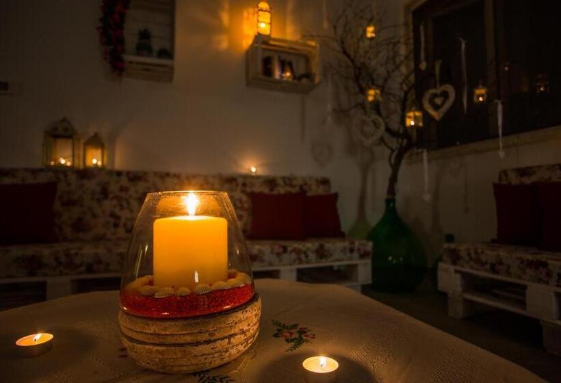 经济房, Casa Poesia