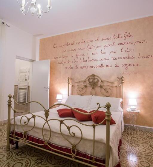 이코노미 룸, Casa Poesia