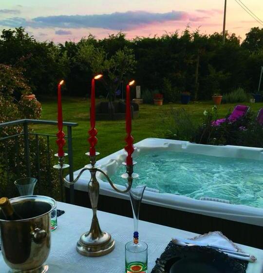 سوئیت با وان آب گرم, B&b Ellera Viterbo