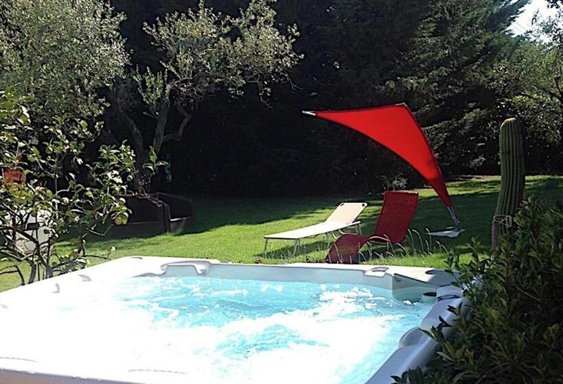 سوئیت با وان آب گرم, B&b Ellera Viterbo