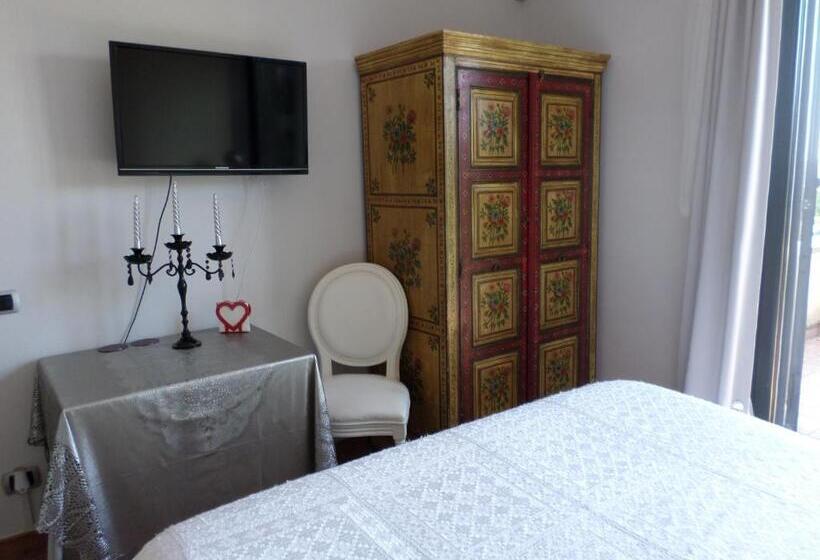 Standard Triple Room with Terrace, B&b Ellera Viterbo