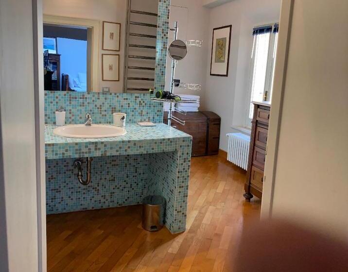 سوییت لوکس, Maison 26 Luxury Suites