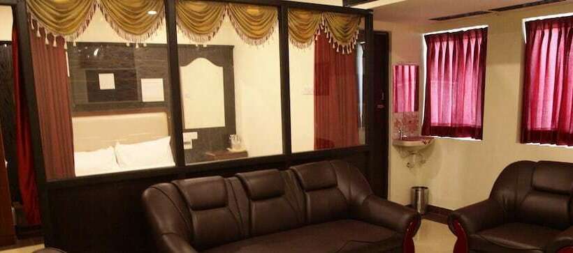 Люкс Повышенной Комфортности, Aakash Residency