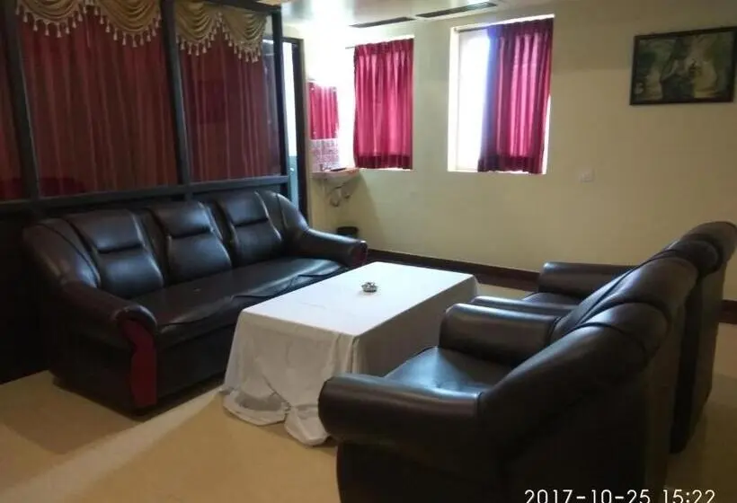 Suite Deluxe, Aakash Residency