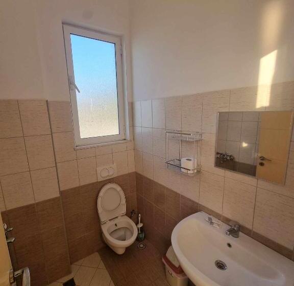 חדר סטנדרט לארבעה נוף לים, Ble Ble Vlore