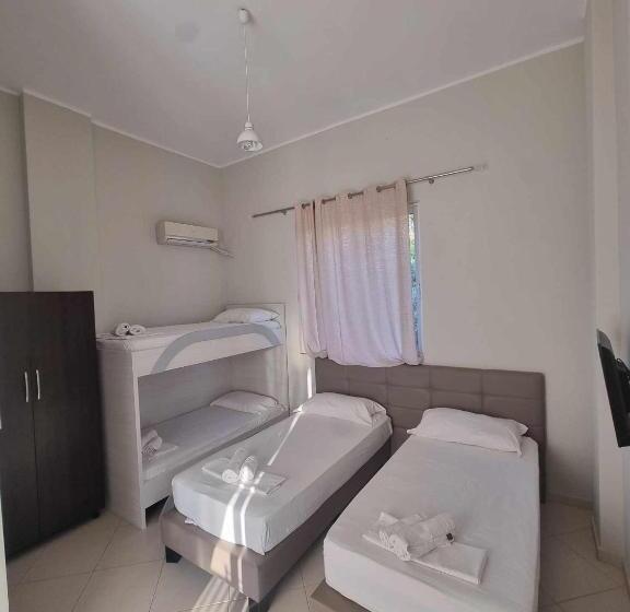 景色の見えるスタンダード４人部屋, Ble Ble Vlore