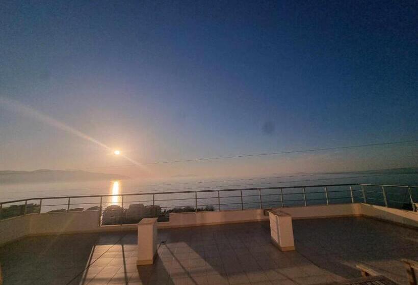 חדר סטנדרט לארבעה נוף לים, Ble Ble Vlore