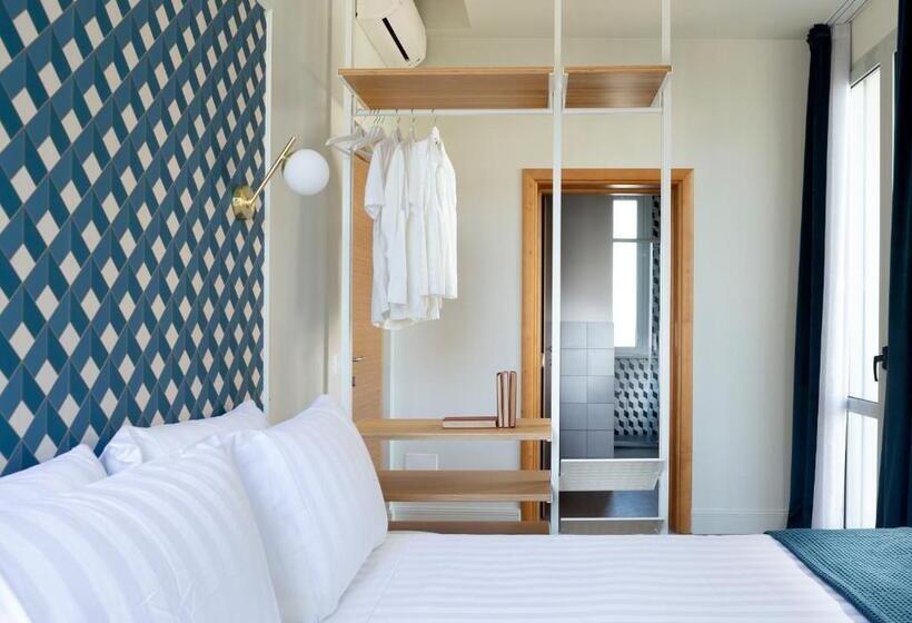 غرفة سوبيريور, Buona Fortuna