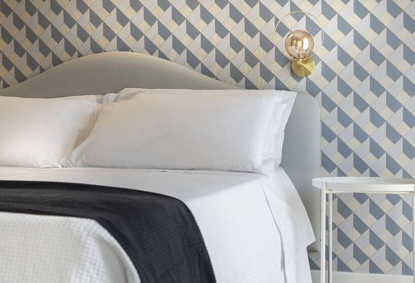 غرفة كومفورت, Buona Fortuna