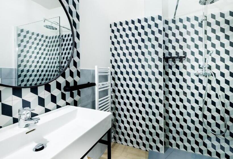 غرفة سوبيريور, Buona Fortuna