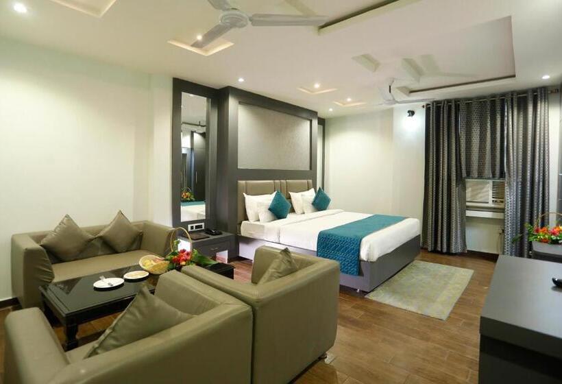 エクゼクティブスイート, Dolphin International