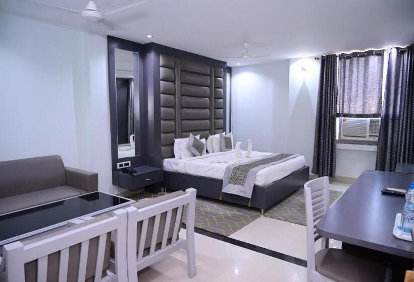 エクゼクティブスイート, Dolphin International