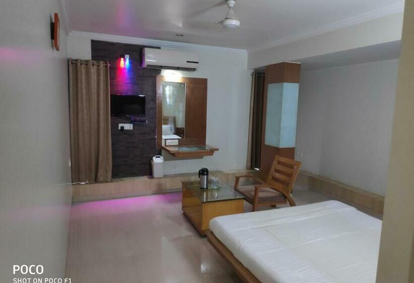 חדר דלוקס, Easy Retreat