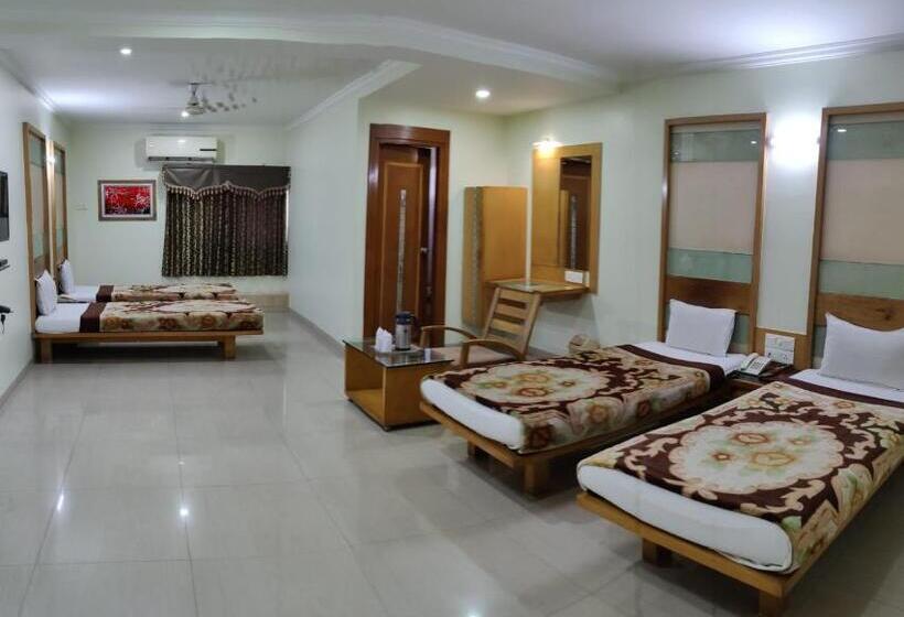 חדר דלוקס לשלושה, Easy Retreat