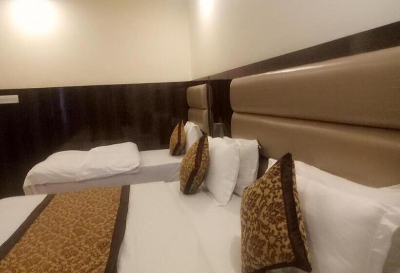 Suite Familiar, Nek