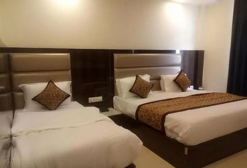 Suite Familiar, Nek