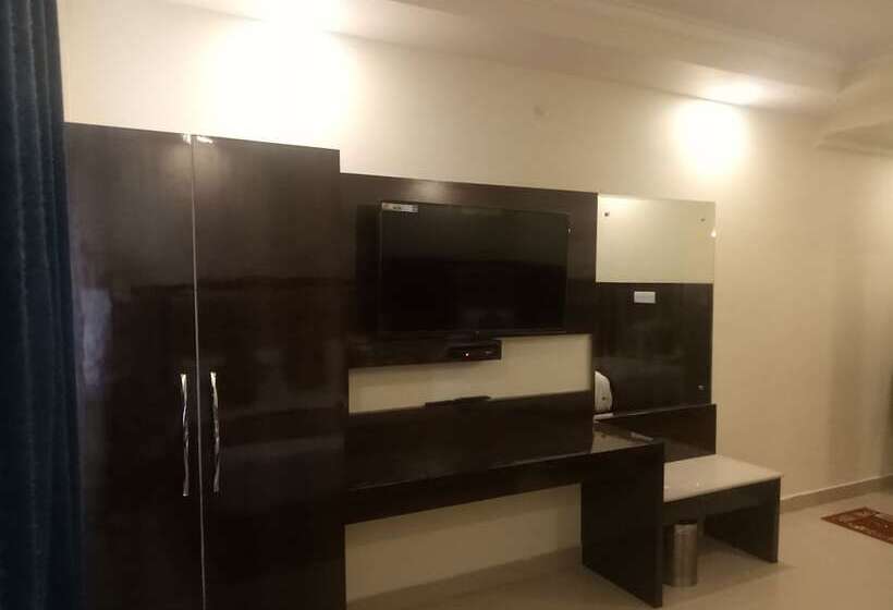 Quarto Triplo Superior, Nek