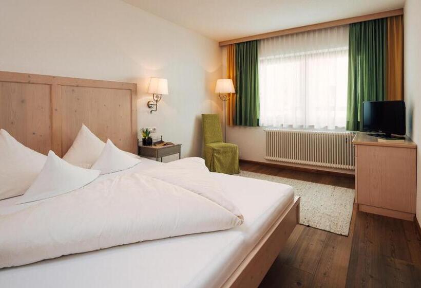 スイート, Regina