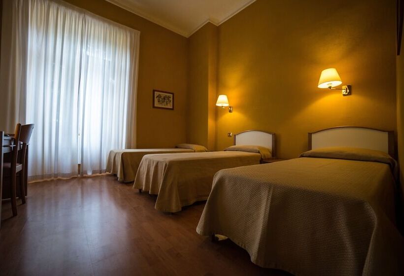 חדר סטנדרט לשלושה, Relais Filonardi