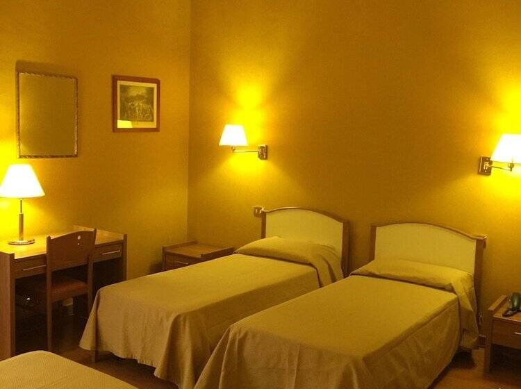 חדר סטנדרט לארבעה, Relais Filonardi