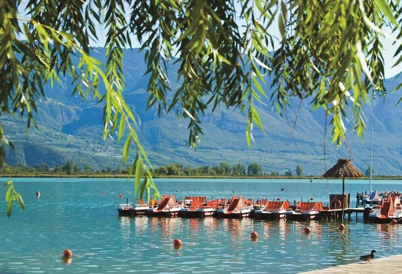 Suite with lake view, Seeberg Garni