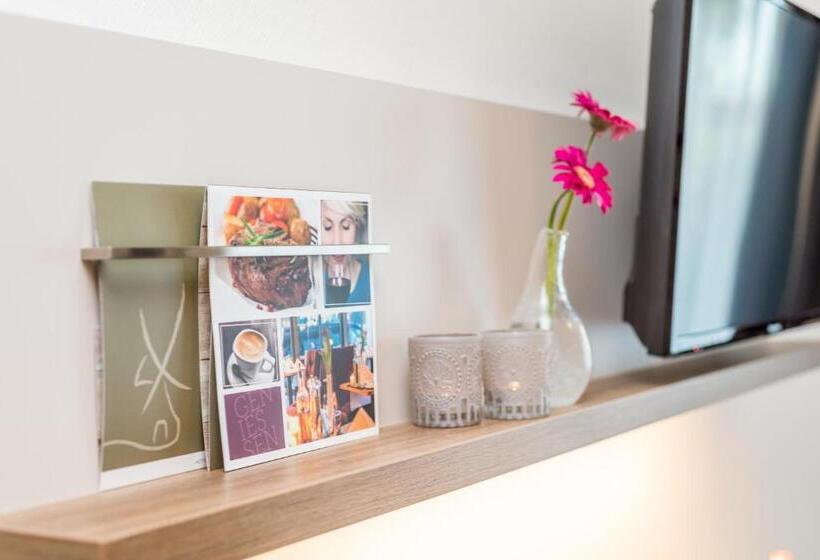 标准间, Stratmanns