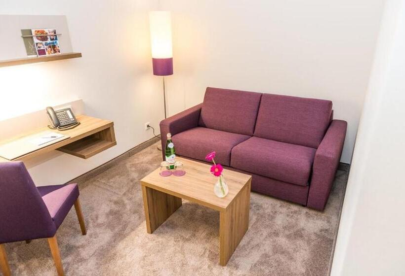 豪华房间, Stratmanns