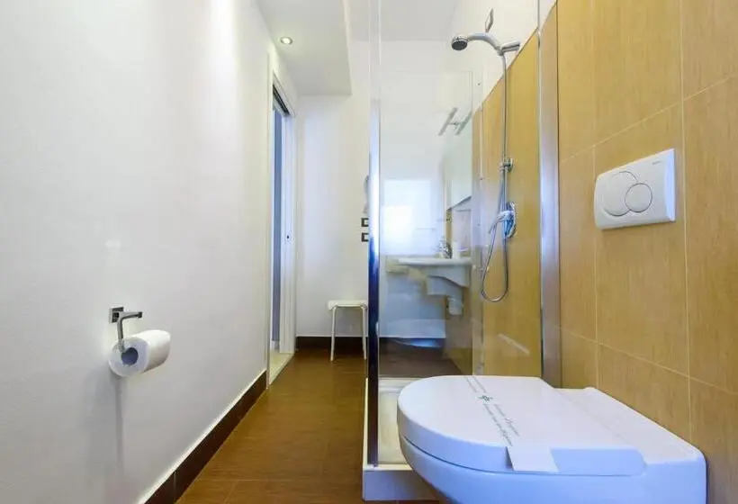 اتاق لوکس, Un B&b Al Belvedere
