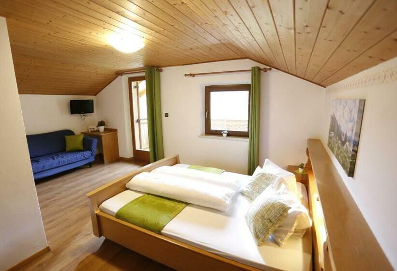 חדר סטנדרט עם מרפסת, Almhotel Bergerhof