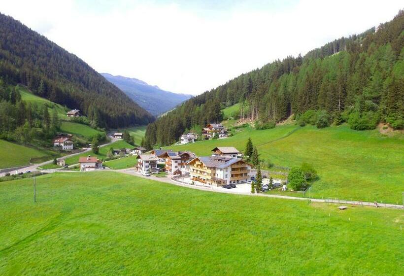 Номер Стандарт с Балконом, Almhotel Bergerhof