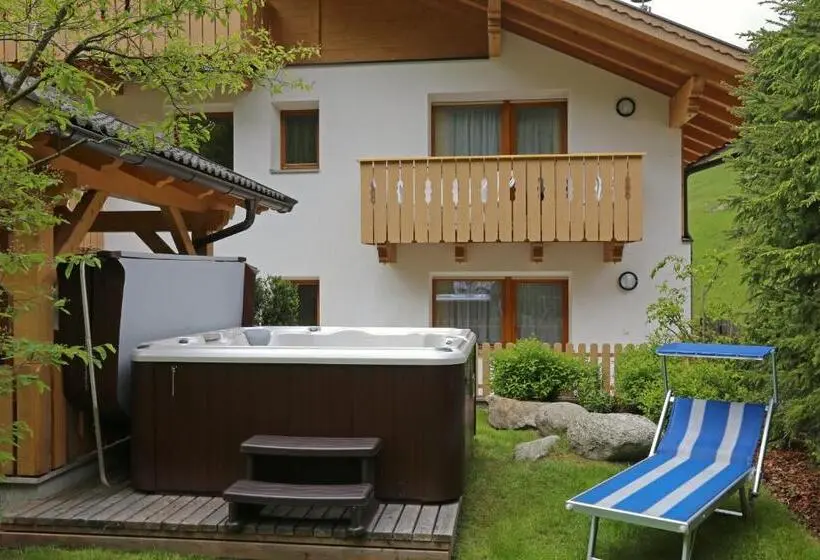 バルコニー付きスタンダードルーム, Almhotel Bergerhof