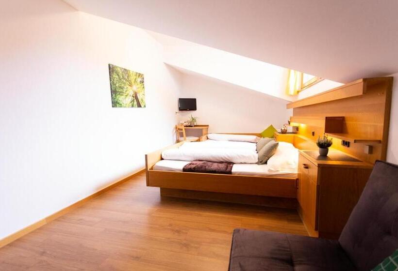 חדר אקונומי, Almhotel Bergerhof