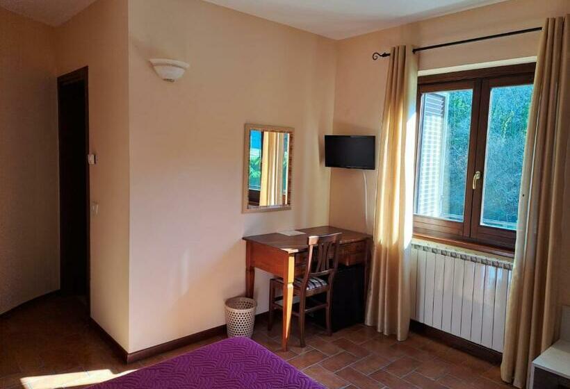 חדר דלוקס, Butterfly