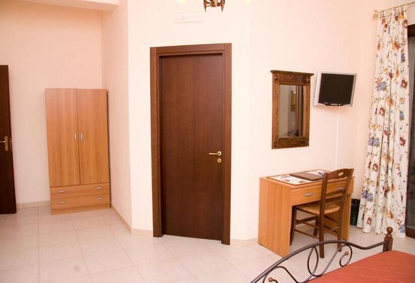 テラス付スタンダードルーム, Villa Jolanda & Carmelo