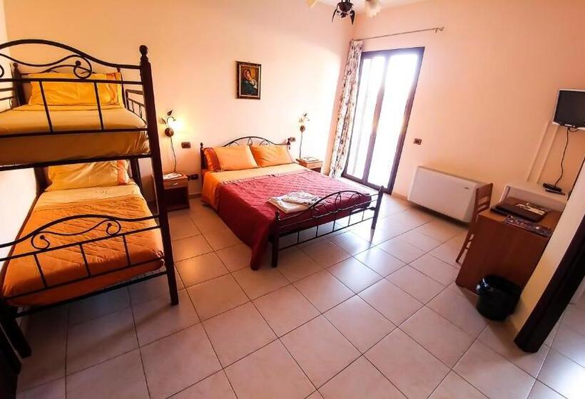 スタンダード４人部屋, Villa Jolanda & Carmelo