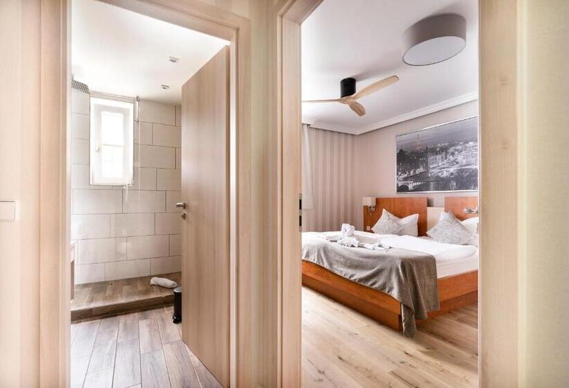 Номер Стандарт Трехместный, Cityhotel Bernburg