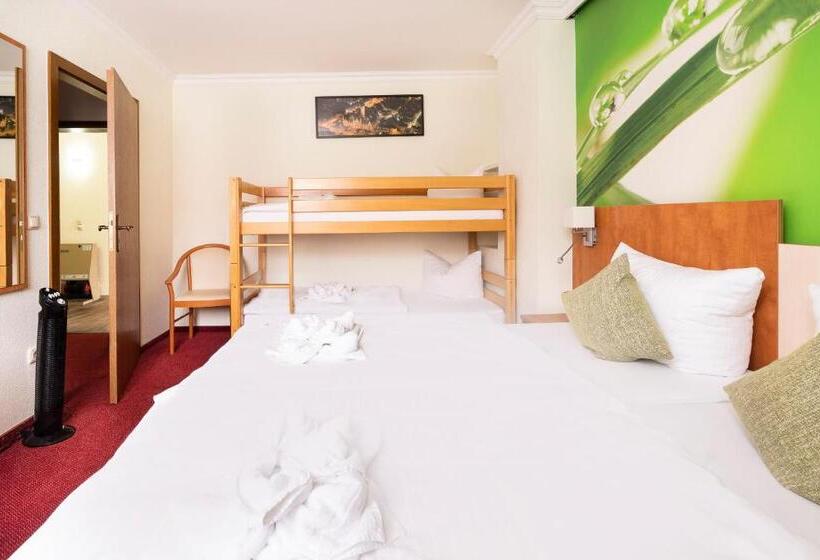 Семейный Номер, Cityhotel Bernburg
