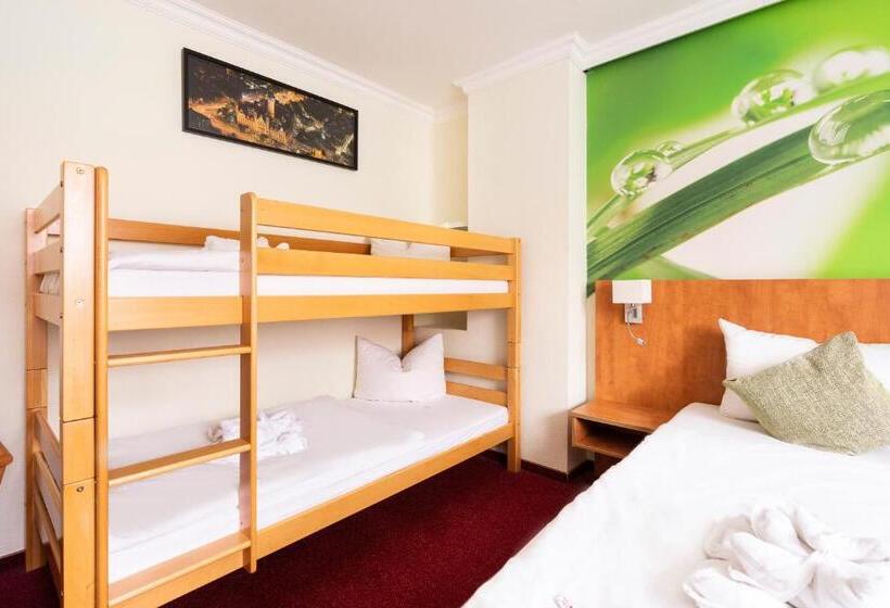 Семейный Номер, Cityhotel Bernburg